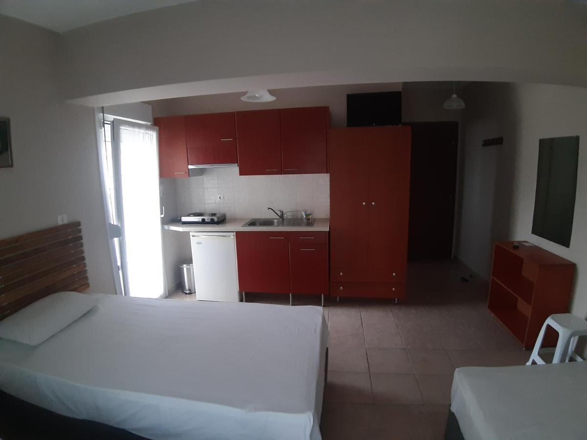 Metaxa Apartment *
