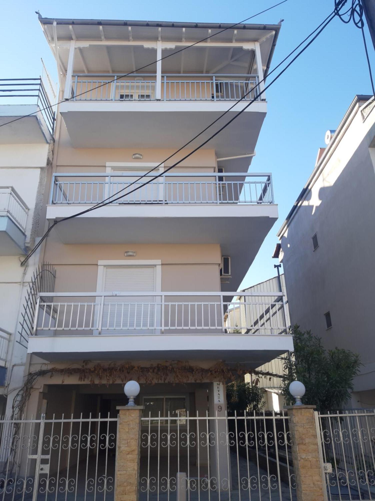Metaxa Apartment *